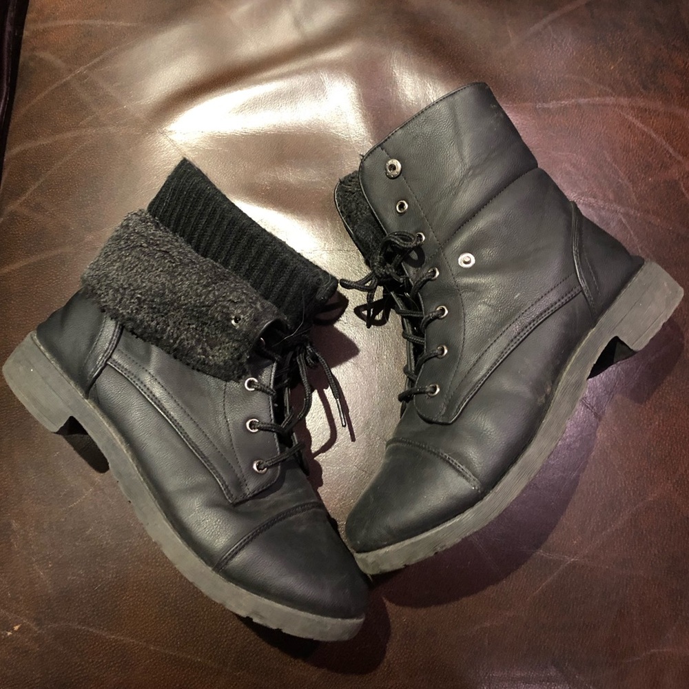 Black combat short boots size 9 adjustable